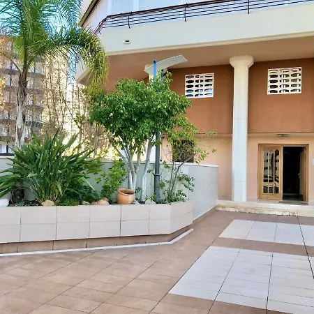 Torre Valencia Blueline * בנידורם